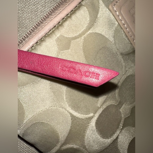 Coach Legacy Weekend Signature Nylon Sleeve Case Pouch Khaki Pink Accent - Picture 5 of 8